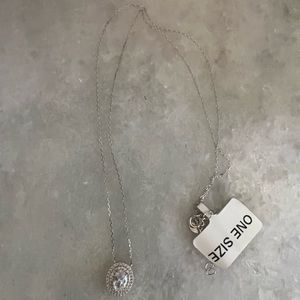 Necklace w/ pendant